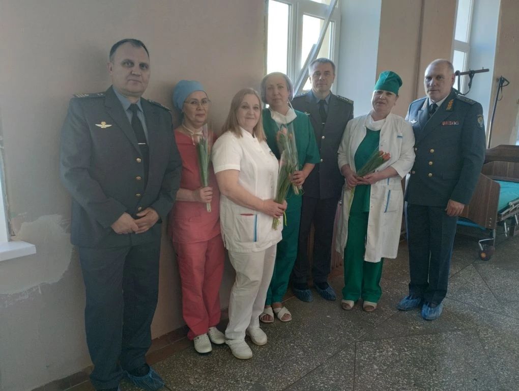 Поздравление женщин-медицинских работников военного госпиталя состоялось г. Пскове